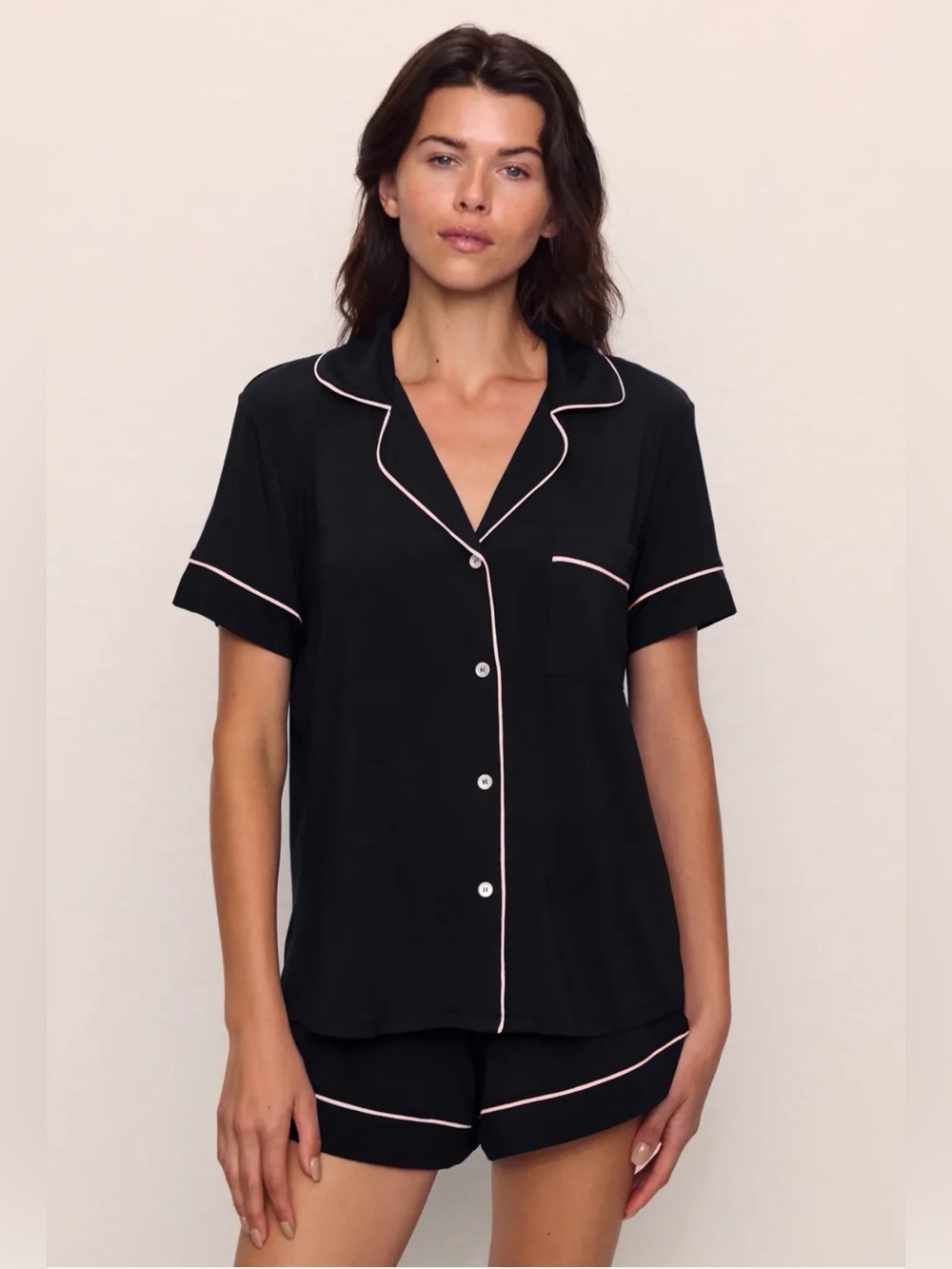 Eberjey Short-sleeve Black Pajama Set. Size Medium.